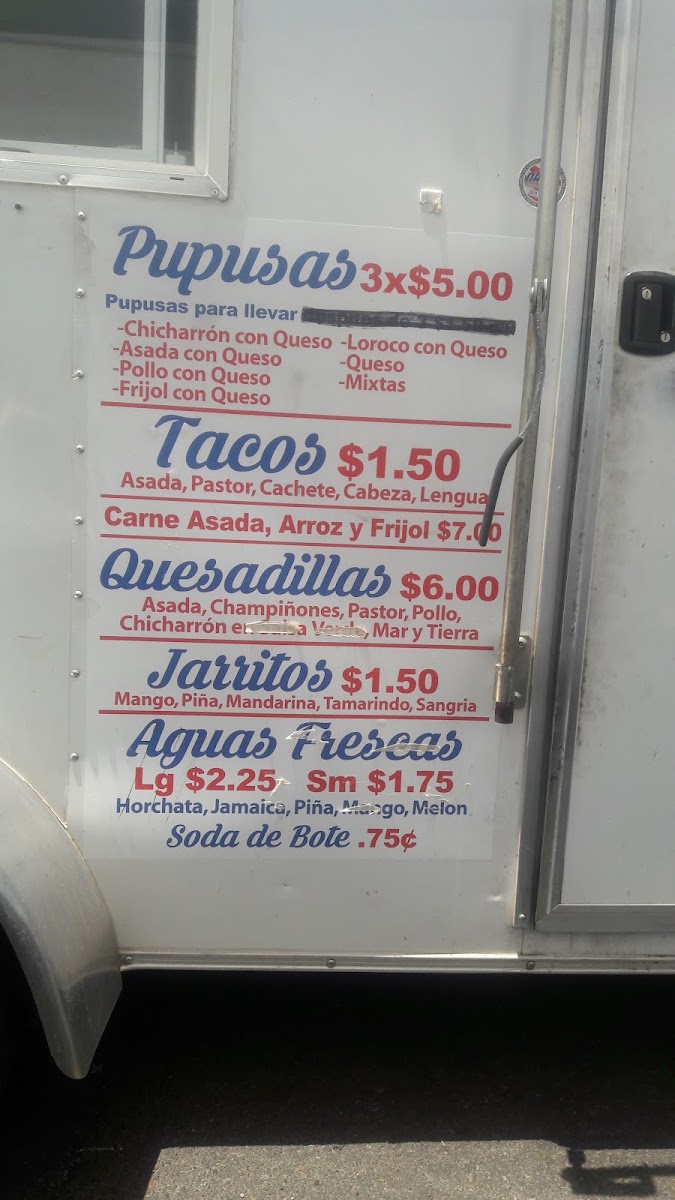 El quiché pupusas menu board