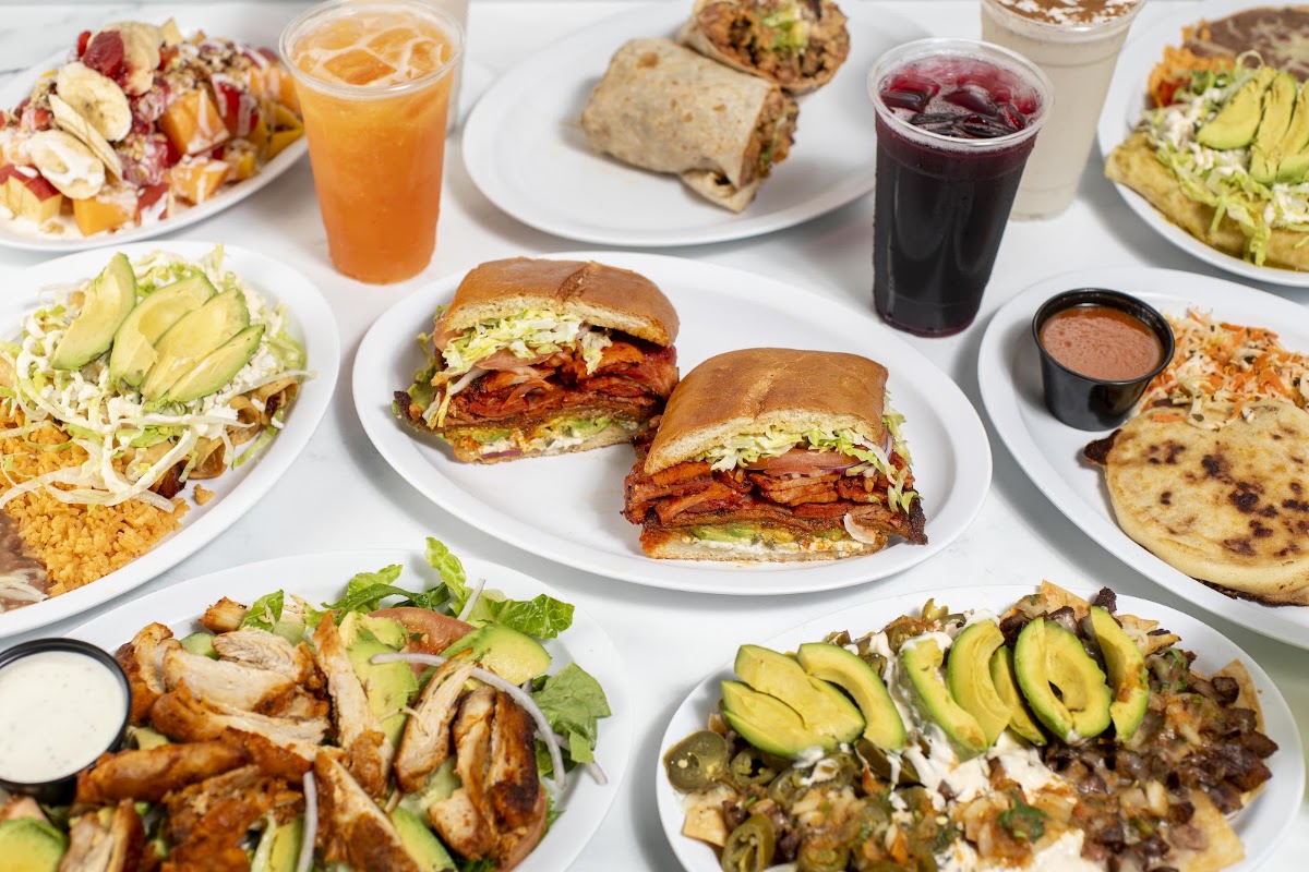 Tortas y taqueria Los Picudos 2