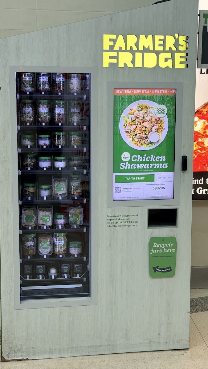 Farmer's Fridge menu board