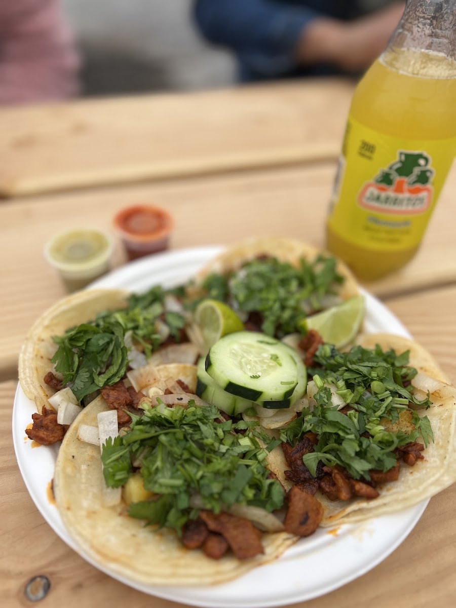 El Gusano Taco Truck