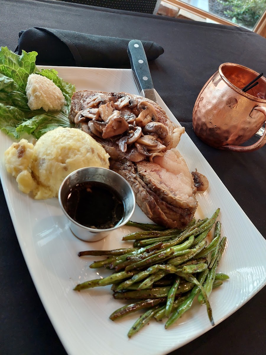 Trophy Lodge Bar and Grill