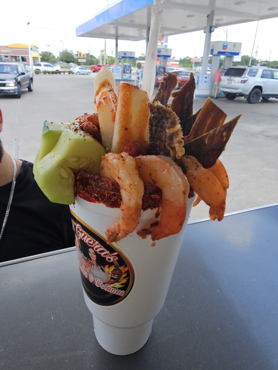 Las Guera's Mixcheladas y Botanas