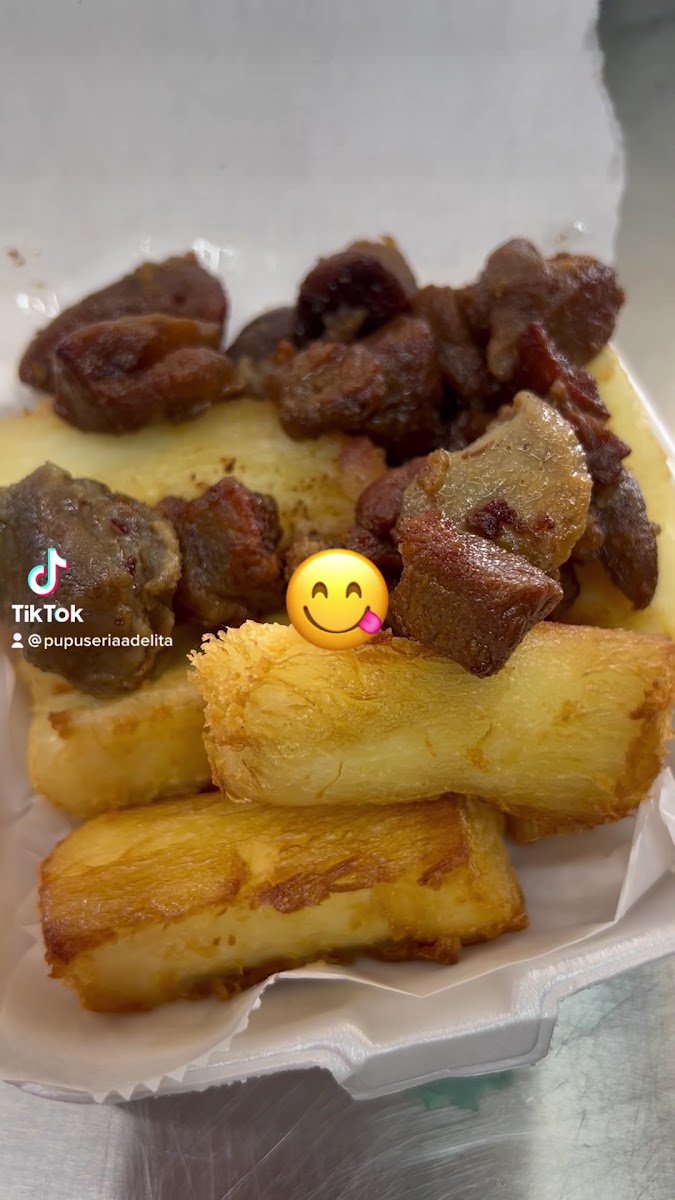 Adelita Pupuseria y Mas restaurante