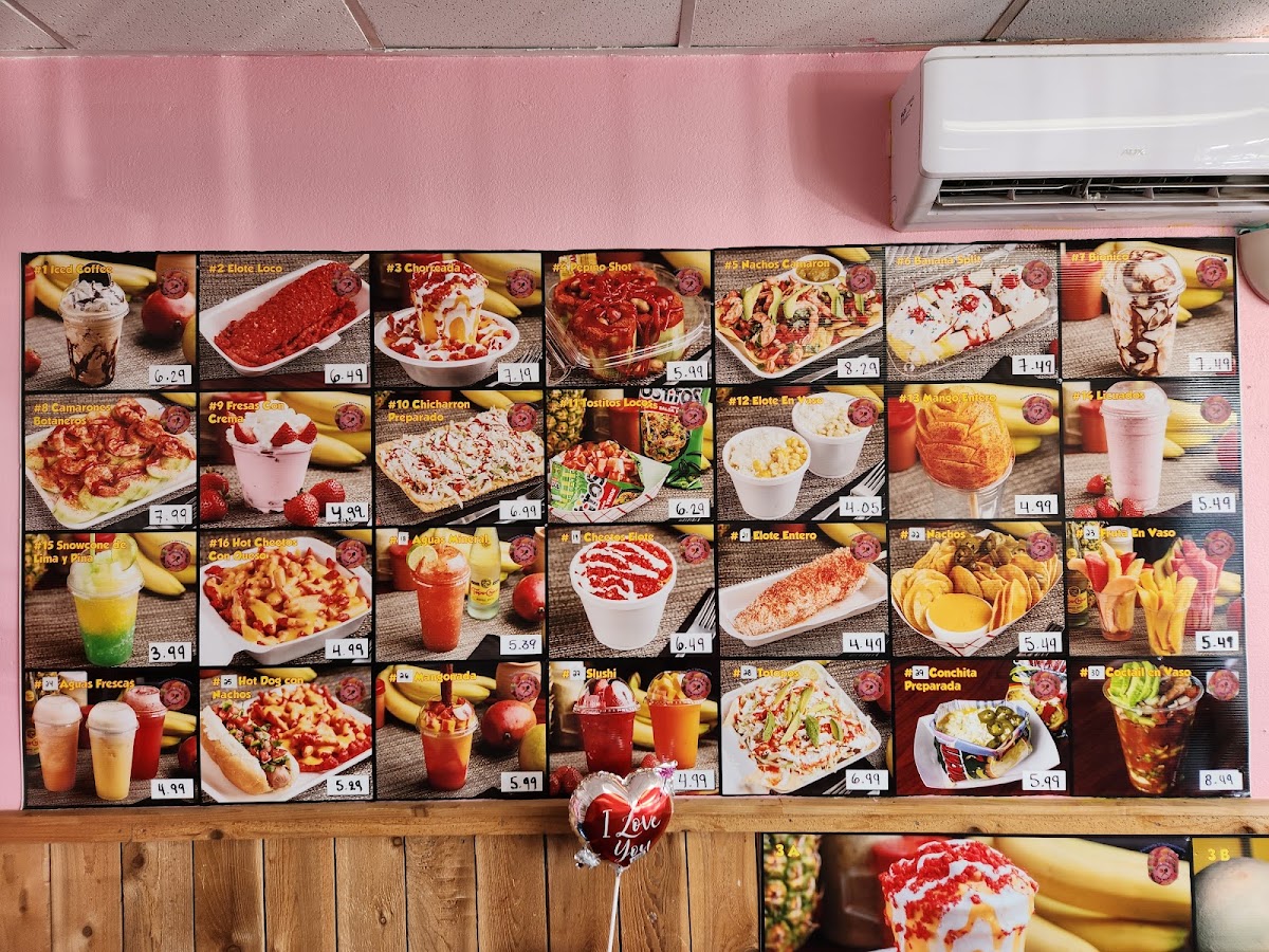 Refresqueria San Marcos menu board