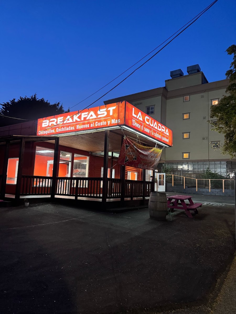 La Cuadra Tacos Restaurant