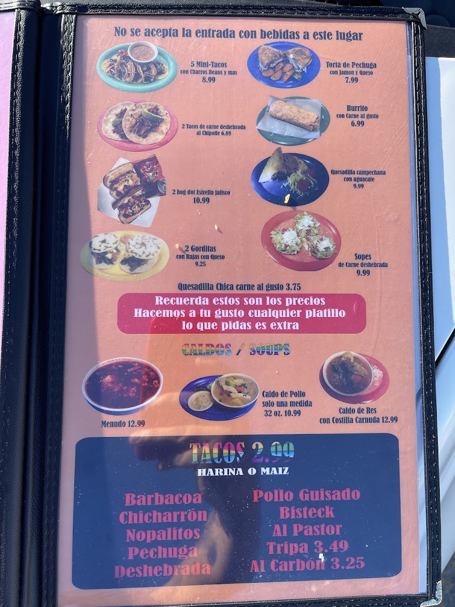 Ostioneria y Taqueria Estrella Jalisco menu board