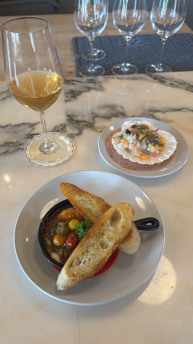Isola Wine and Tapas