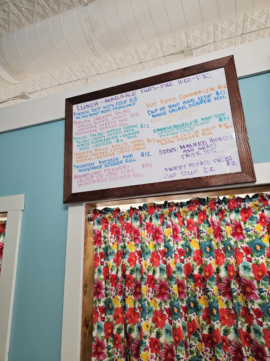 Gabby Lou’s Kitchen menu board
