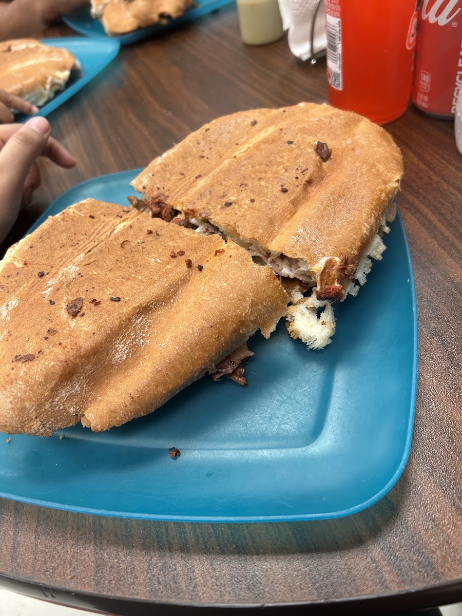 Super Tortas Y Refresqueria