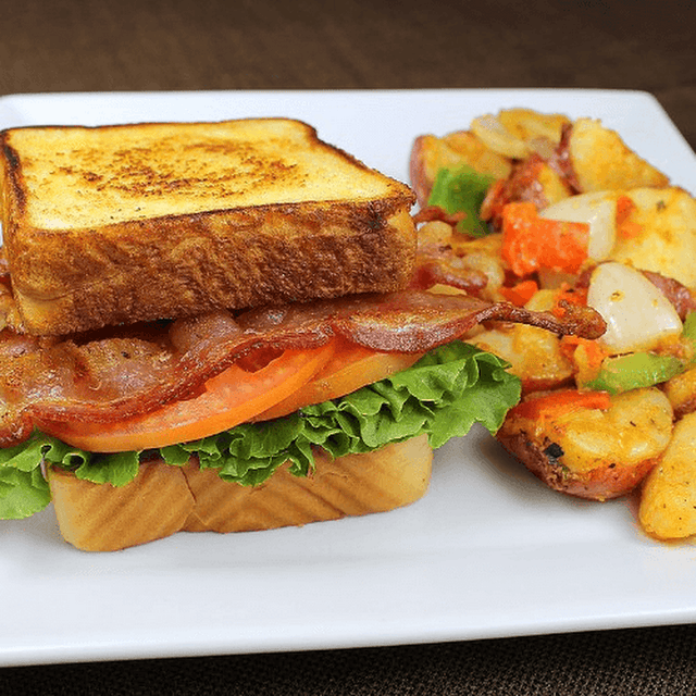 B L T Sandwichw Potatoes