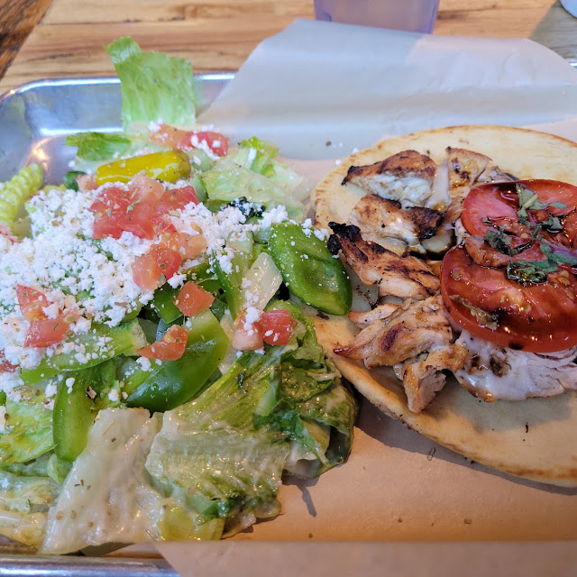California Chicken Pita