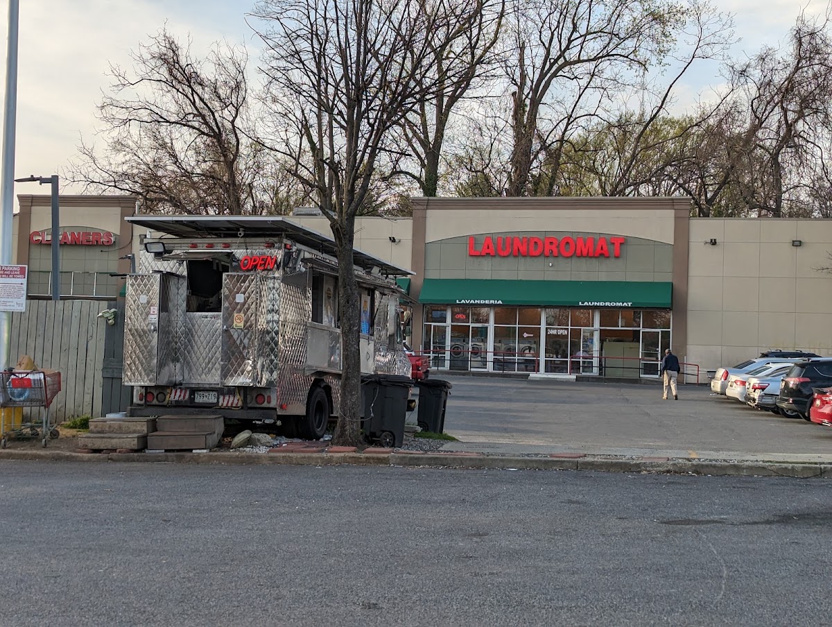 Pupuseria Y Taqueria Josue