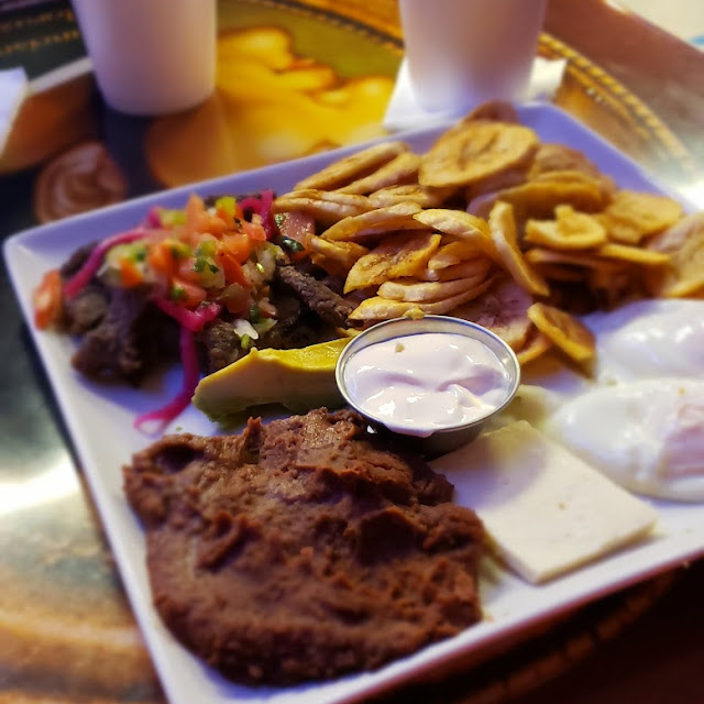 Bandeja Catrachito