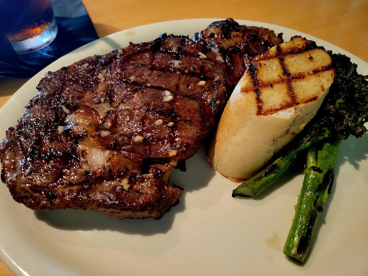 Sassy Chophouse + Cocktails