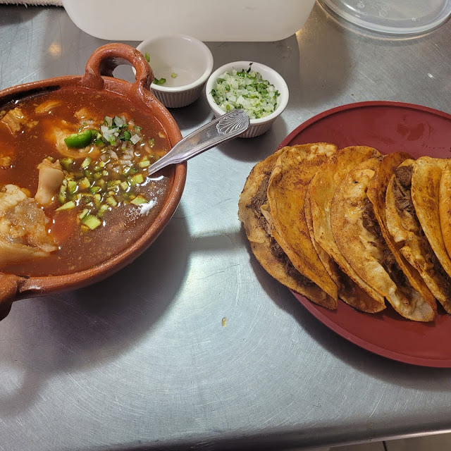 Quesabirrias Y Menudo