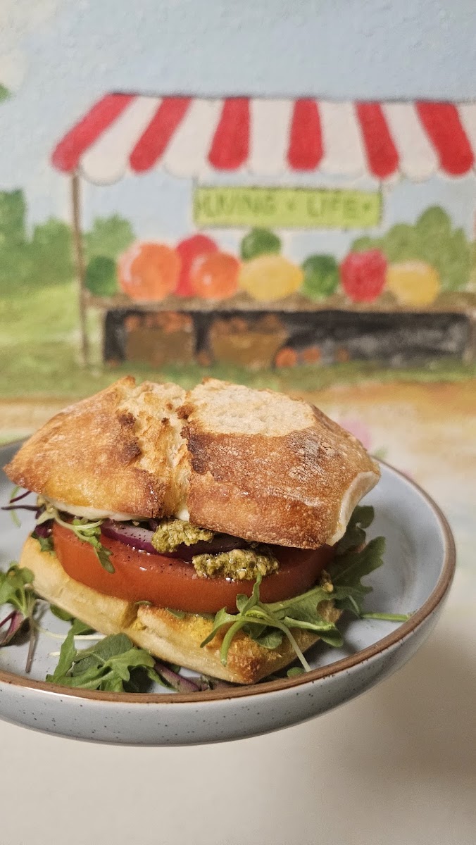 Living Life Cafe