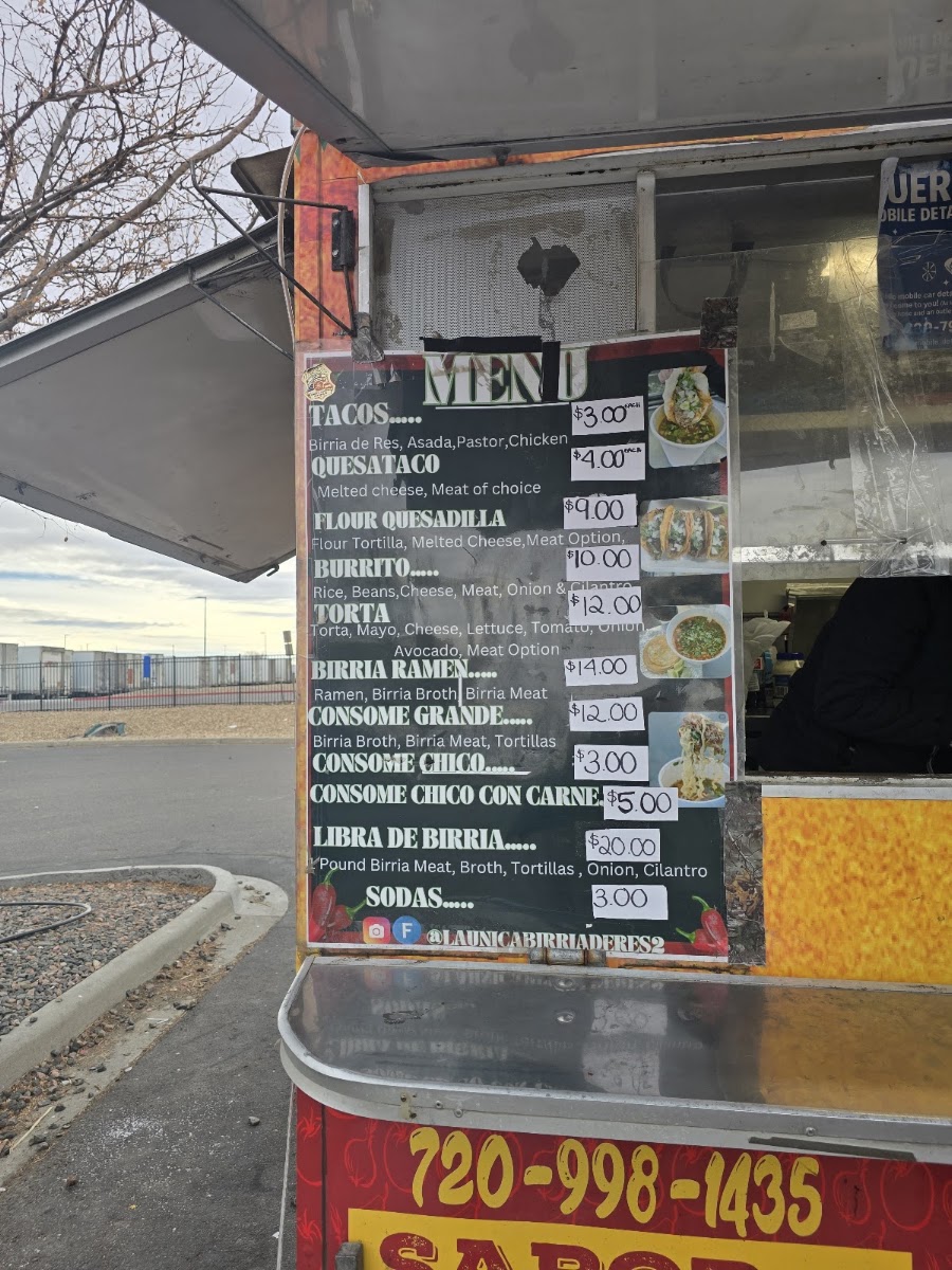 La Unica Birria de Res 2 menu board