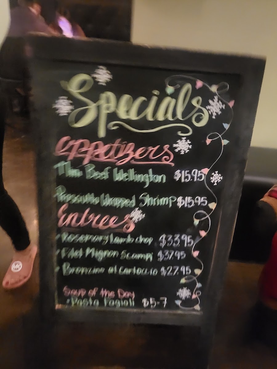 Pomodoro's Cucina Italiana | Clear Lake menu board