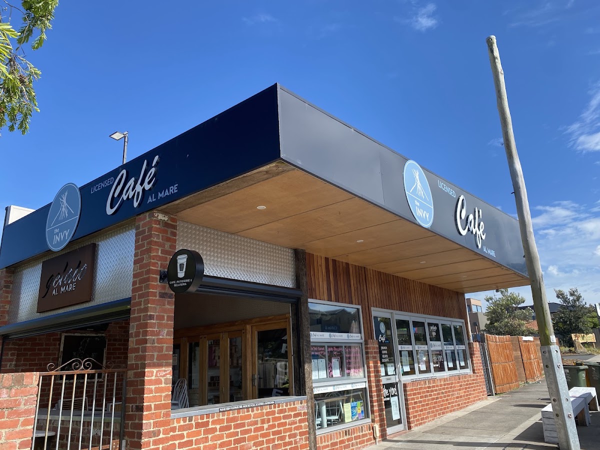 The Invy Cafe Al Mare
