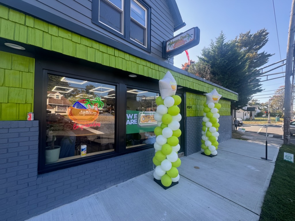 Mama Dee's Empanadas