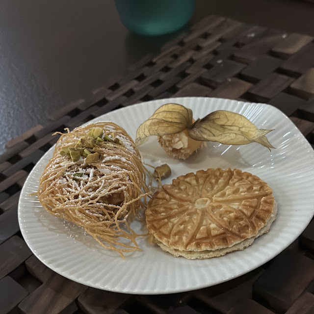 Knafeh Husk Cherry Stroopwafel