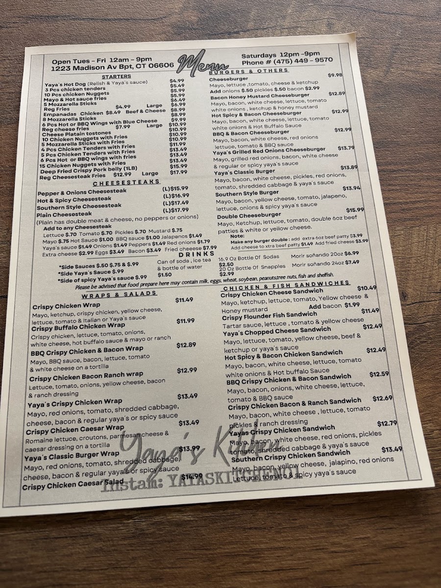 YAYA´S KITCHEN menu board