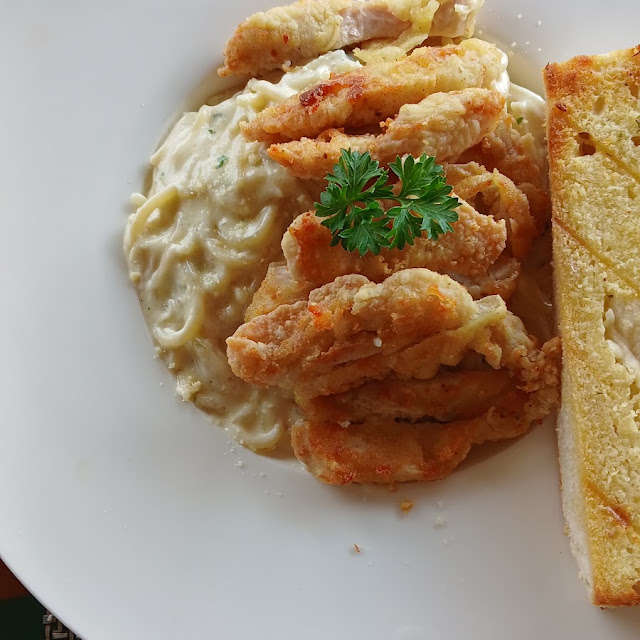 Chicken Alfredo Pasta