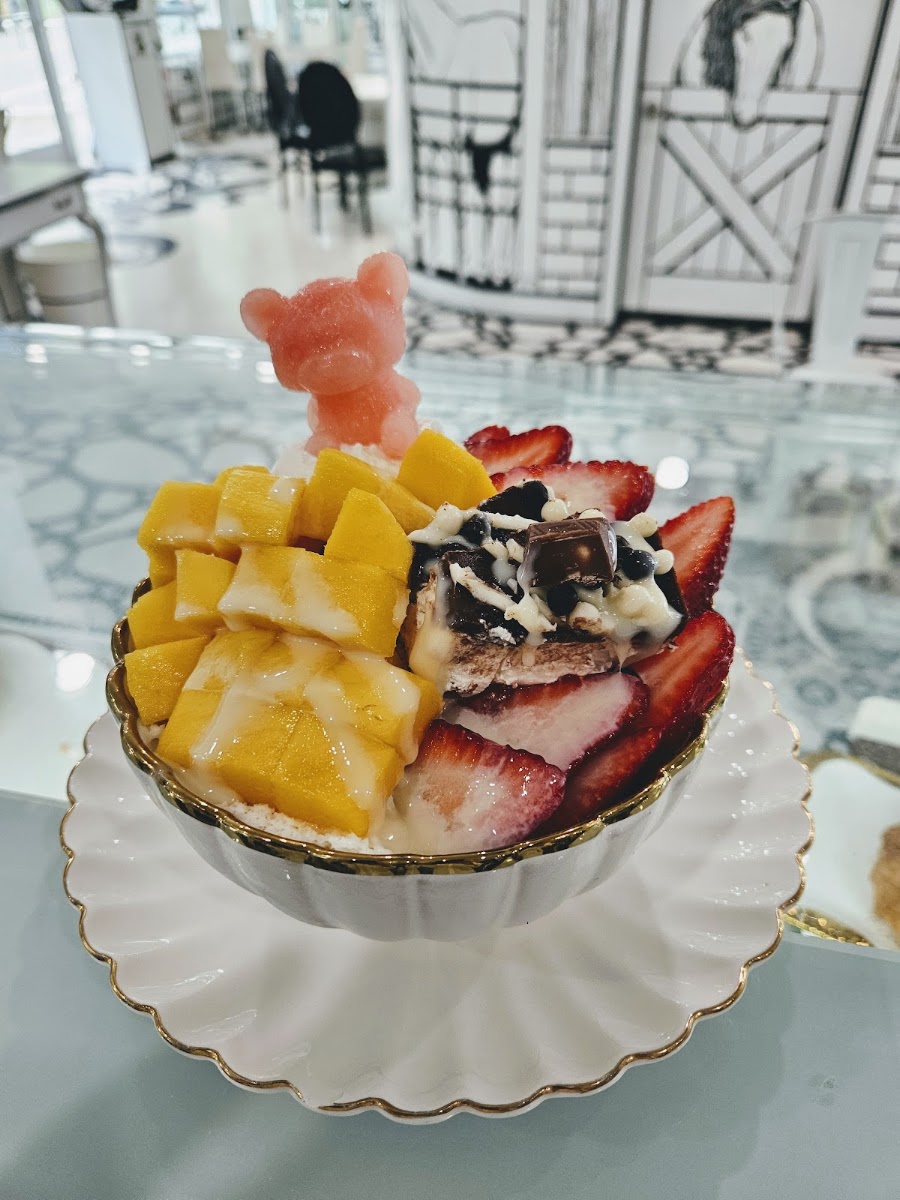 2D Cafe tornado