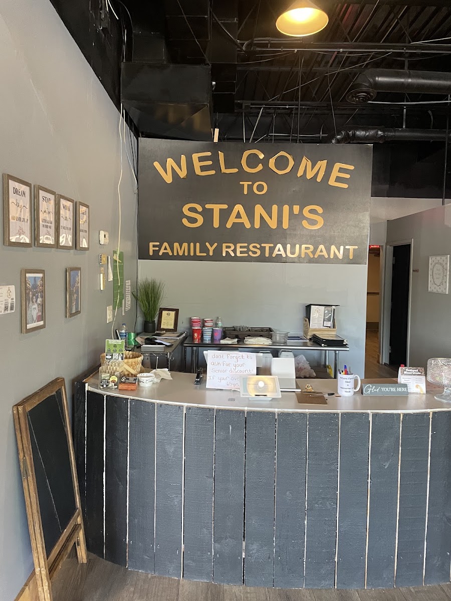 Stani’s Family Restaurant