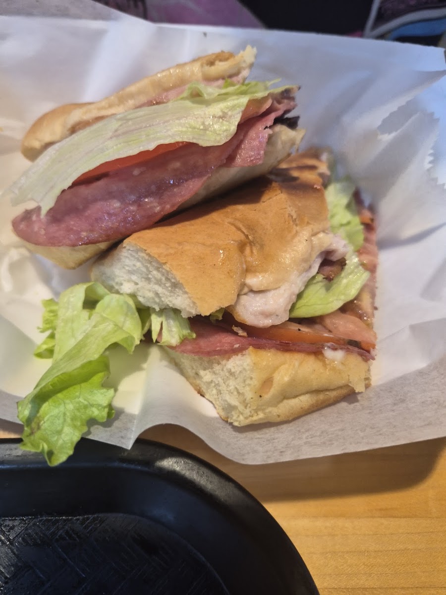 Yamallama Delicatessen