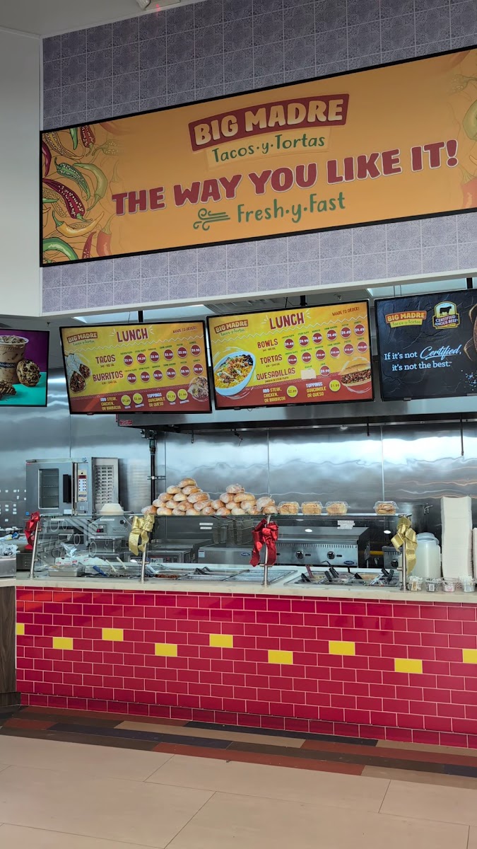 Big Madre Tacos y Tortas