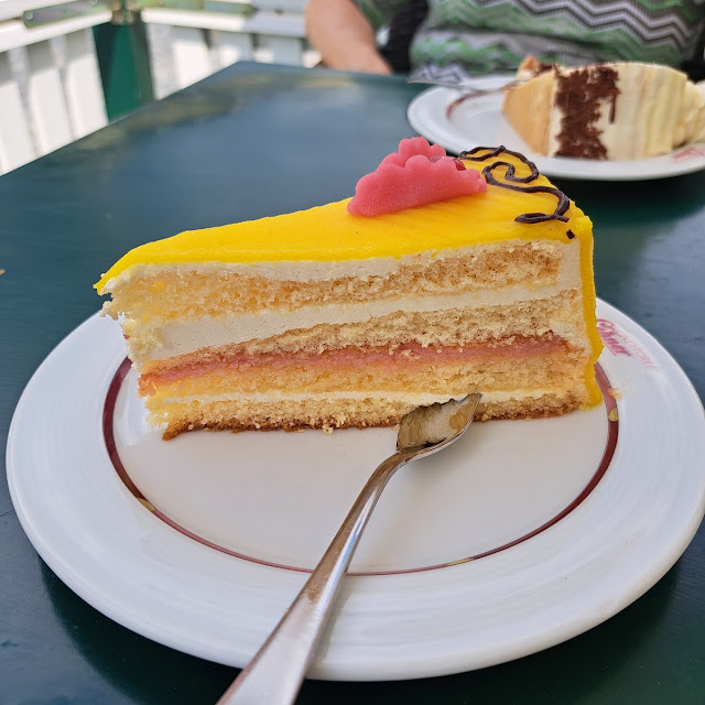 Punschtorte