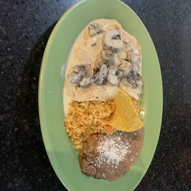 Pechuga En Crema Con Champiñones Platillo