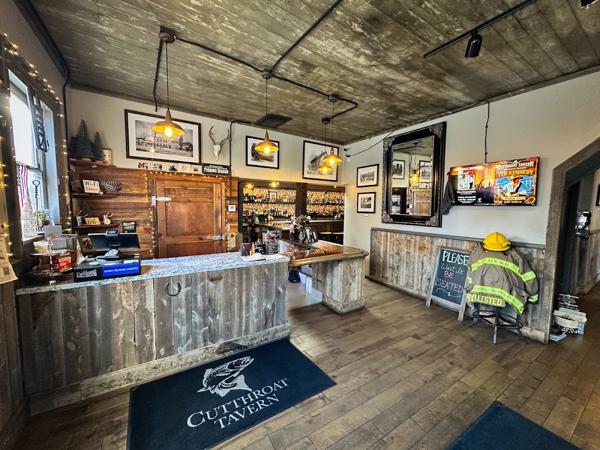 Cutthroat Tavern