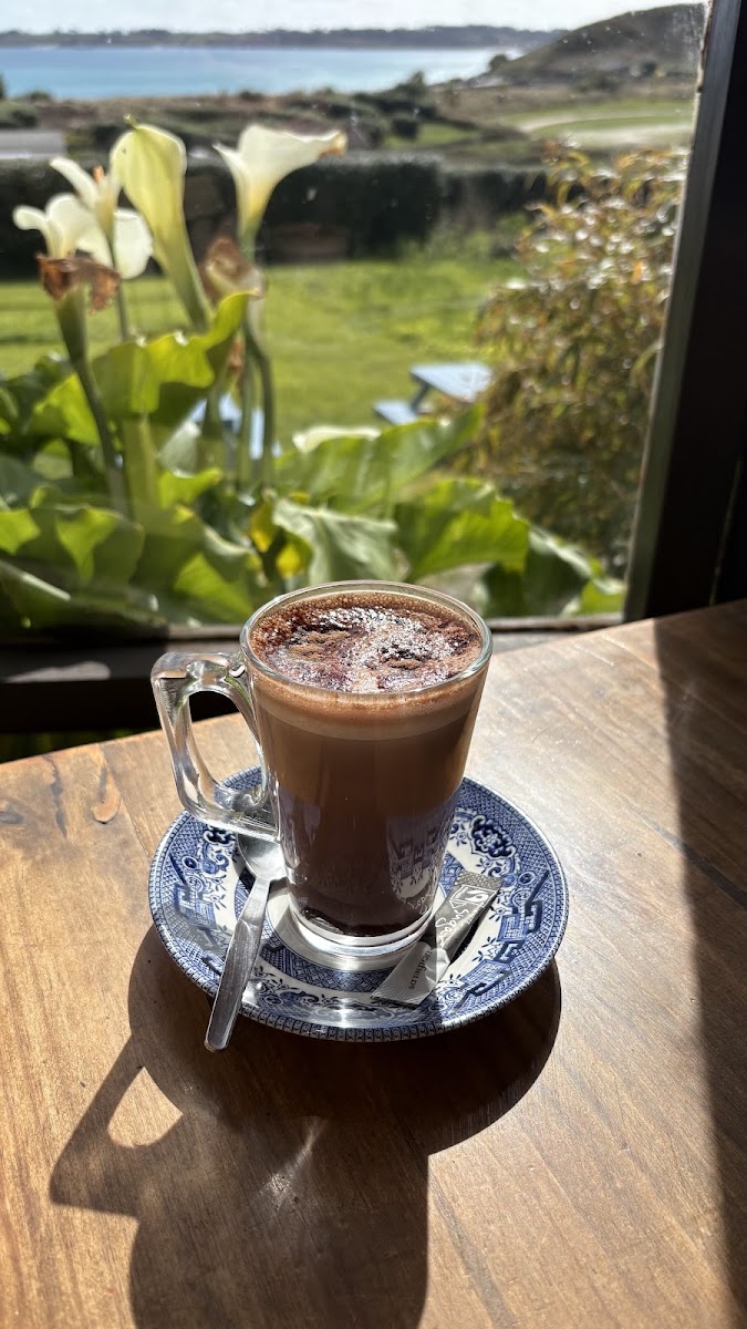 Little Arthur Café