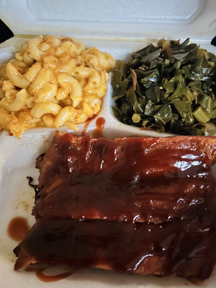 Noonie's & Mo's Catering LLC