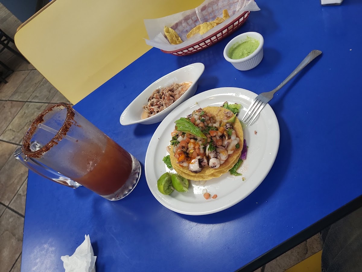 Marisco's La Playita 2