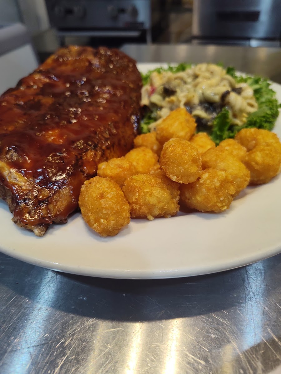 Sloppy Joes Bar & Grill