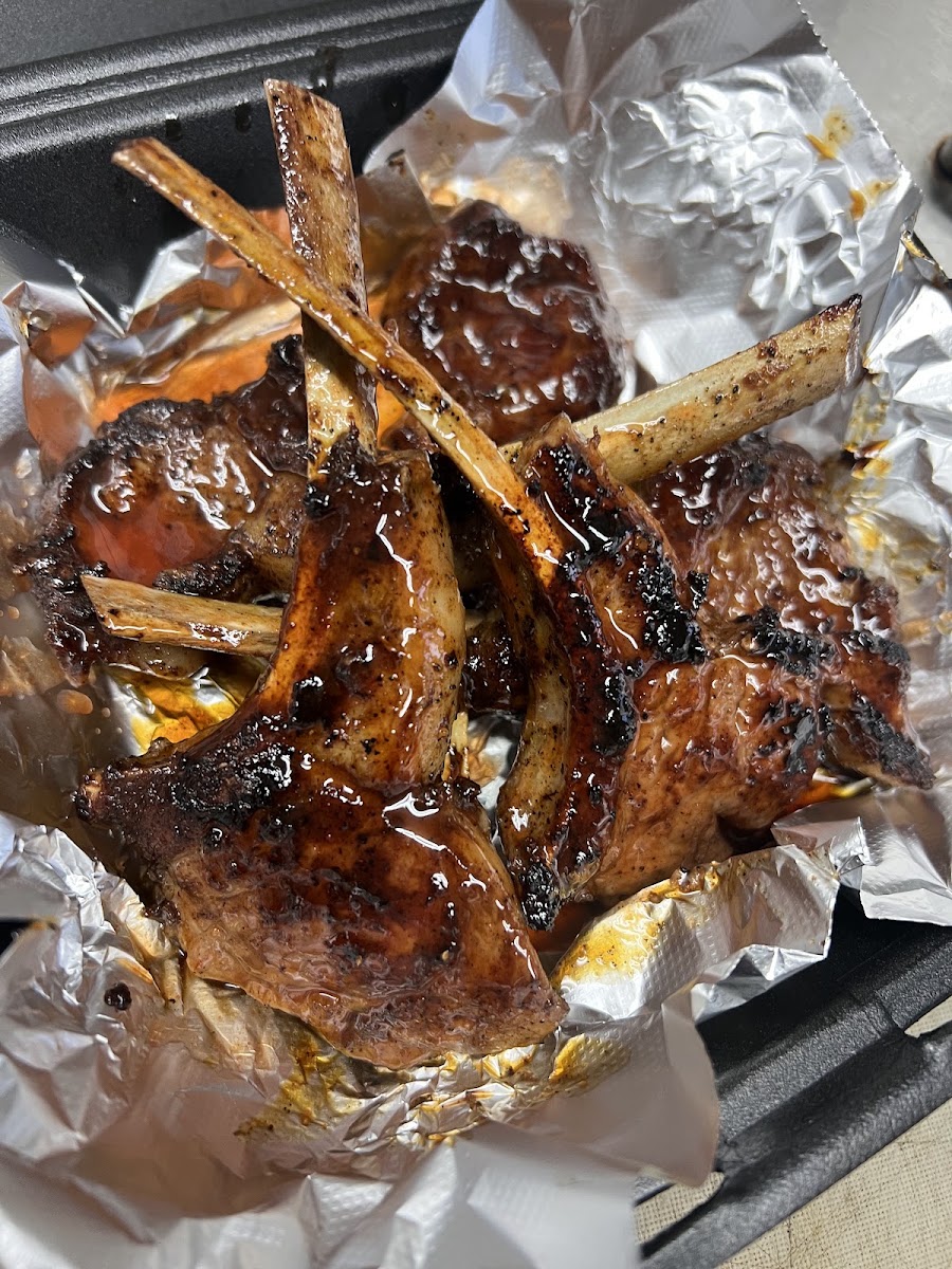 Rocky's Wing shack