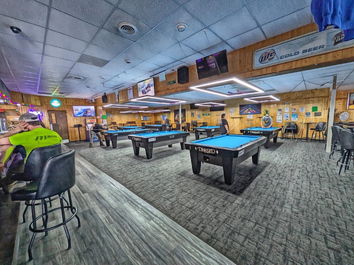 Eau Claire Billiards Bar & Grill