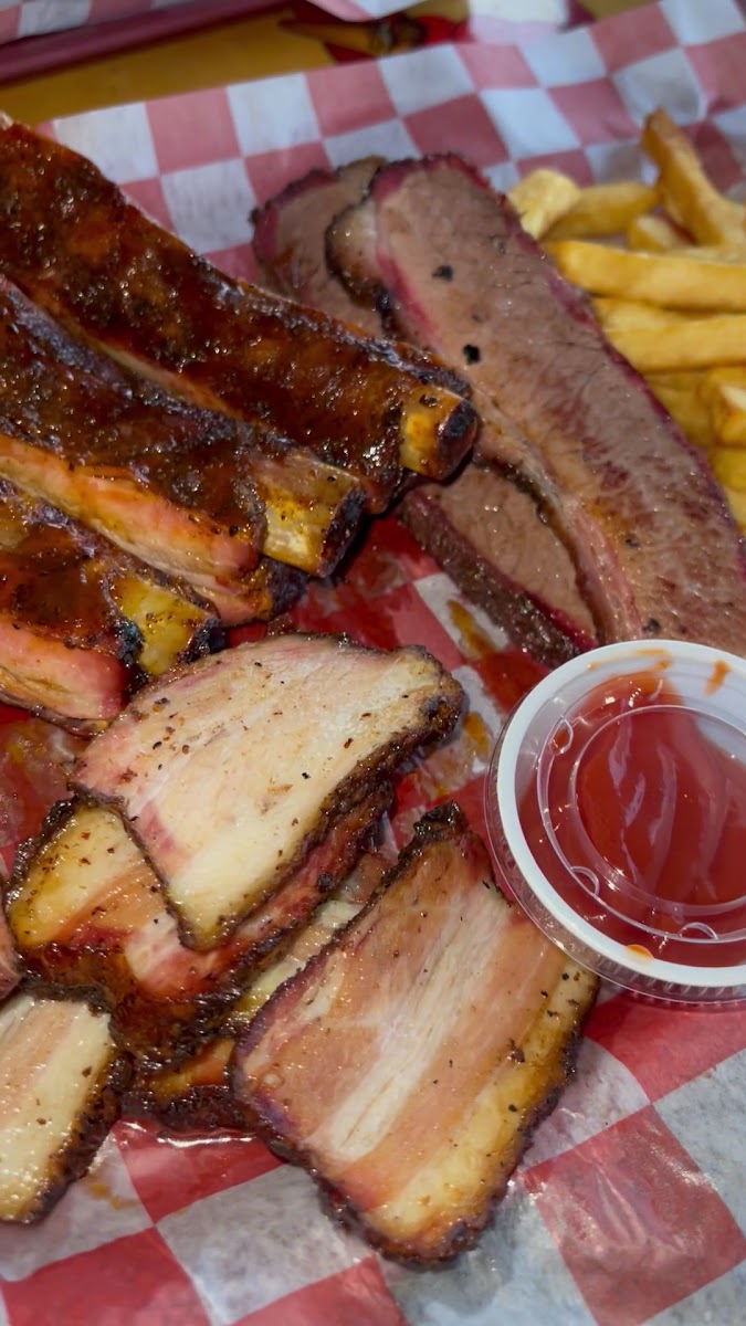 Victor's BBQ