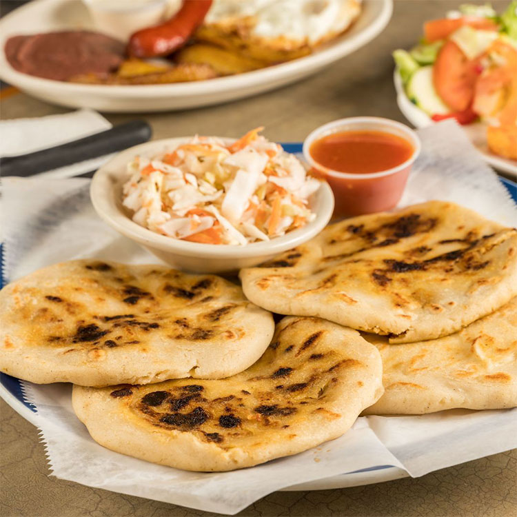 Lilys Tacos y Pupuseria