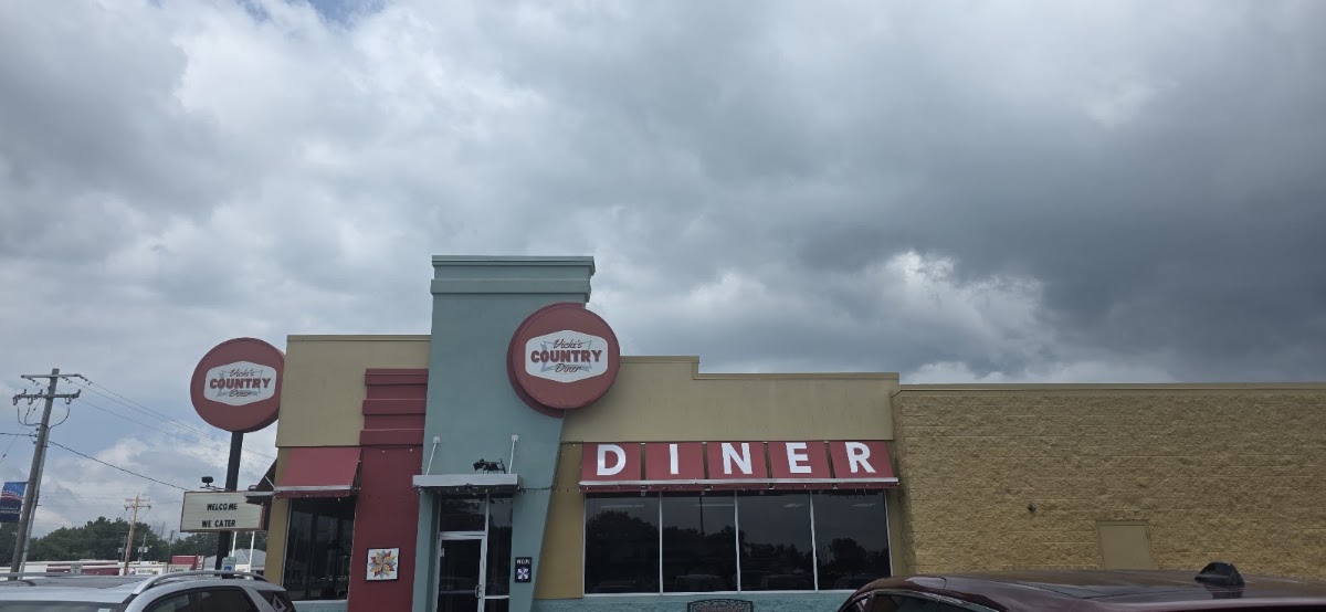Vicki’s Country Diner