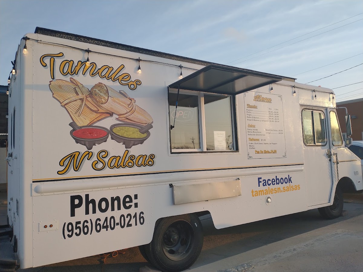 Tamales N’ Salsas menu board