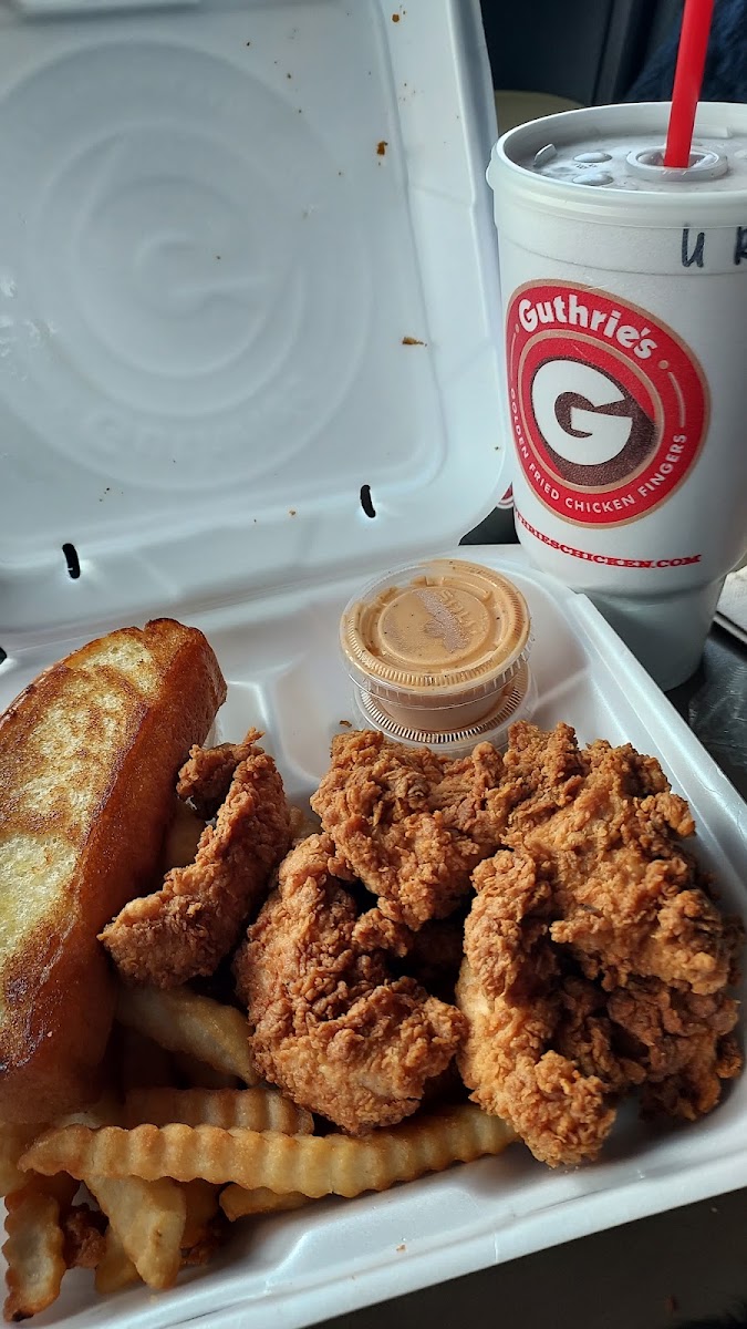 Guthrie’s Golden Fried Chicken Fingers