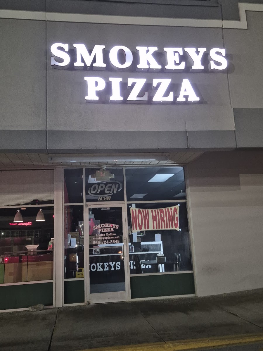 Smokeys Pizza