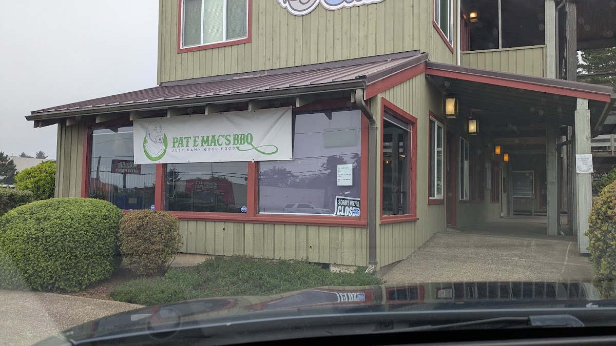 PAT E MAC’s BBQ & CATERING