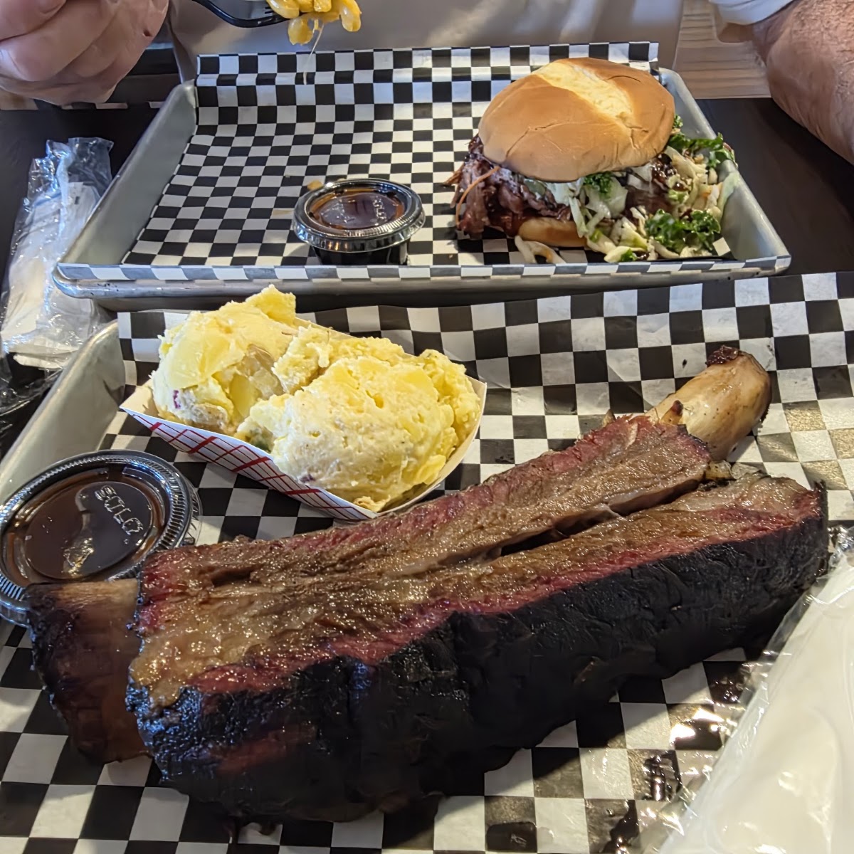 PAT E MAC’s BBQ & CATERING