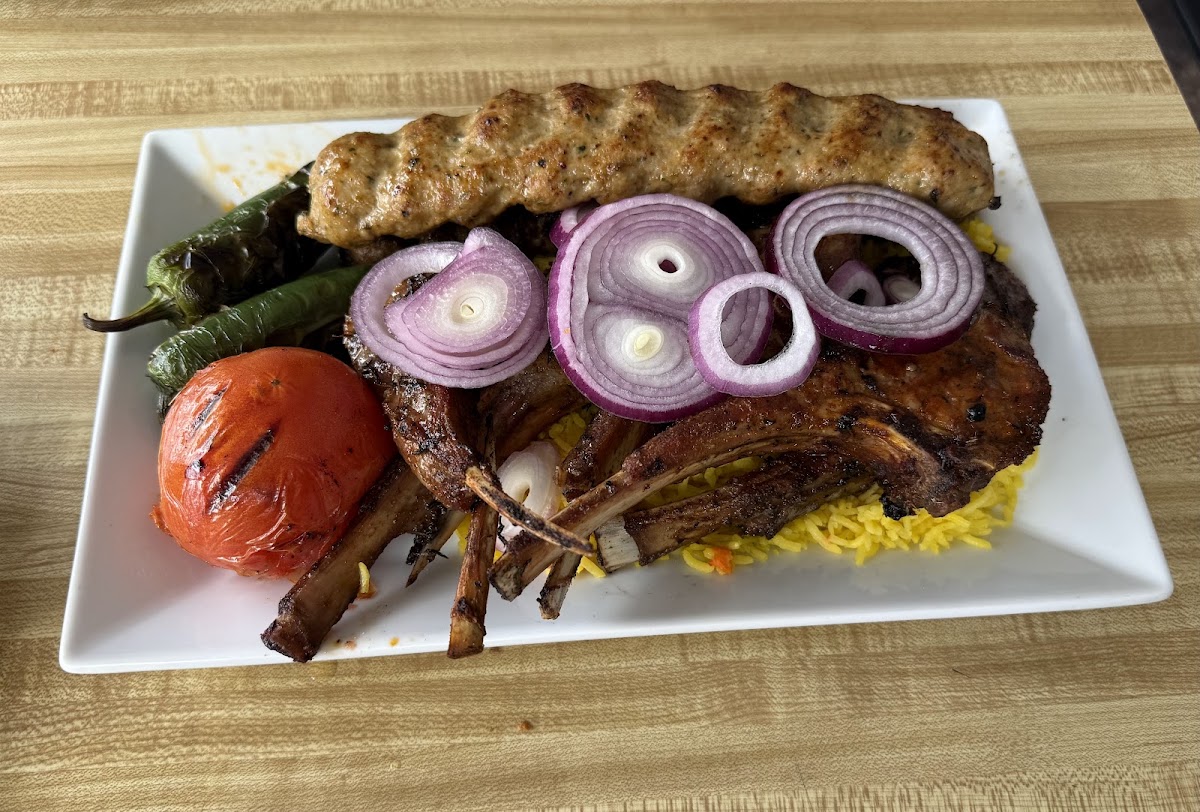 Arman's Pizza & Grill