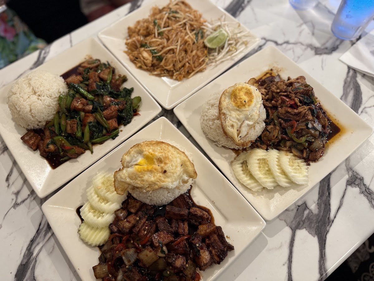 Golden Thai Food